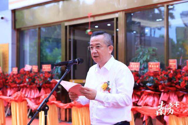 凯发天生一触即发集团首席资本运营官，创兴银行董事李锋。 受访者供图